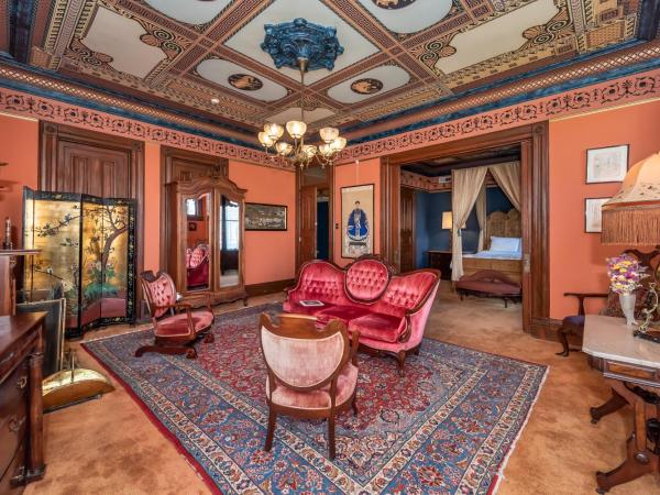 Chateau Tivoli Bed and Breakfast : photo 5 de la chambre chambre lit queen-size deluxe