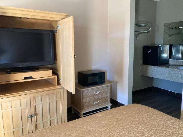 Tree Inn & Suites Albuquerque : photo 2 de la chambre chambre simple standard