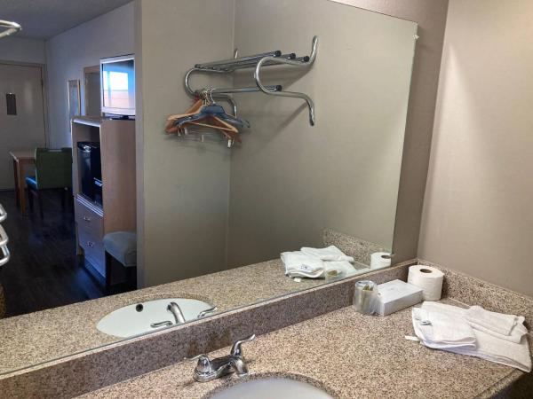 Tree Inn & Suites Albuquerque : photo 4 de la chambre chambre simple standard