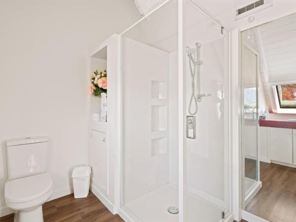 Mountain View Lodge : photo 5 de la chambre suite deluxe avec lit king-size