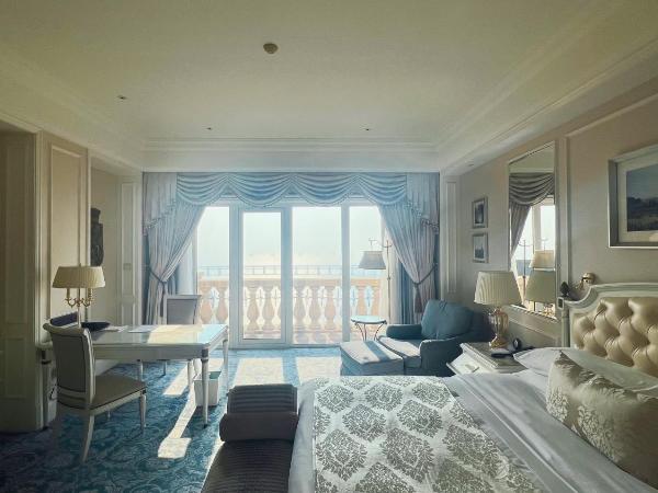 The Castle Hotel, a Luxury Collection Hotel, Dalian : photo 3 de la chambre grand ocean king room with balcony and ocean view