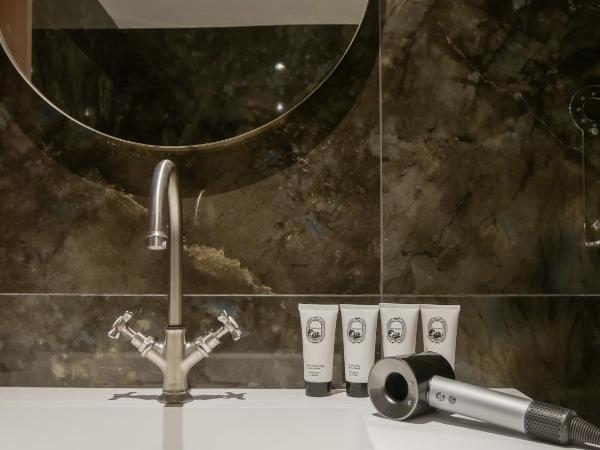 Hôtel Le Diamond Rock : photo 2 de la chambre suite - vue sur ville