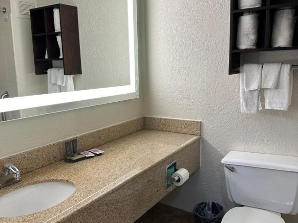 Alexis Hotel & Banquets Dallas Park Central Galleria : photo 4 de la chambre suite exécutive