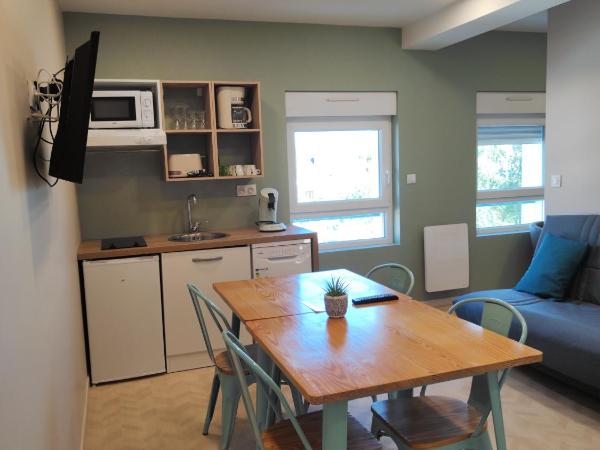 Hotel de la Terrasse : photo 9 de la chambre studio familial