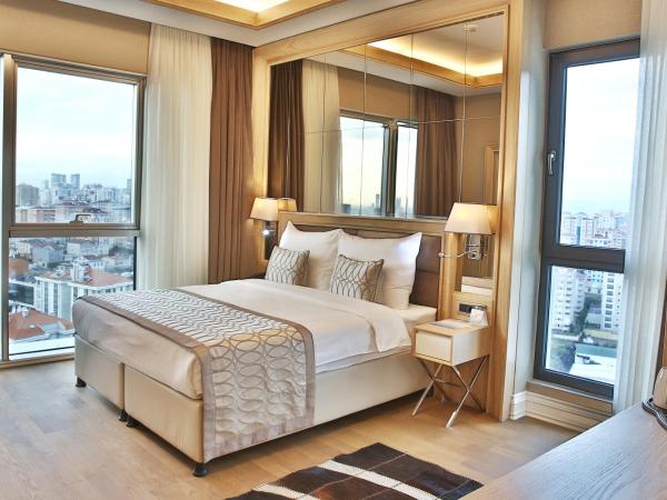 Bof Hotels Ceo Suites Atasehir : photo 1 de la chambre suite lit king-size
