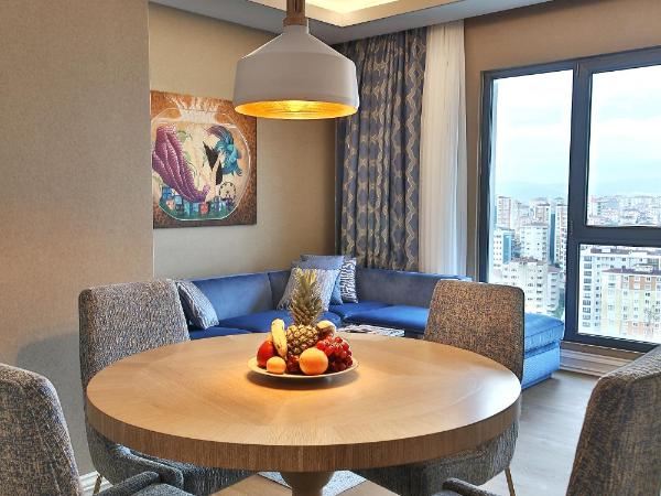 Bof Hotels Ceo Suites Atasehir : photo 3 de la chambre suite lit king-size