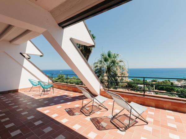 Daustria Suites : photo 1 de la chambre chambre double deluxe - vue sur mer