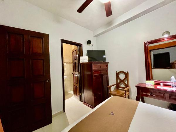 Hotel Puebla Plaza : photo 2 de la chambre chambre double