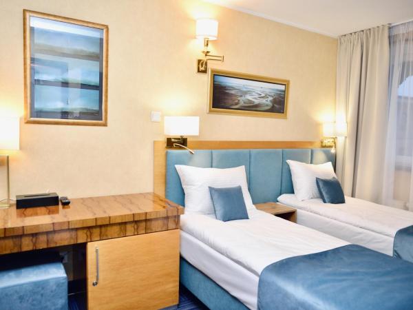 Jess Hotel Krolewski Gdansk Old Town : photo 3 de la chambre chambre double avec 2 lits doubles