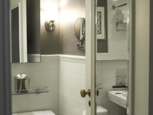 Delta Hotels by Marriott Bessborough : photo 2 de la chambre chambre lit king-size