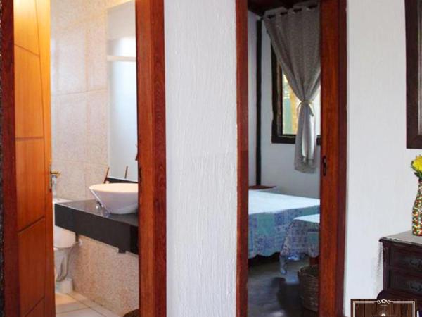 Reduto do Alto : photo 10 de la chambre chambre triple avec salle de bains privative séparée