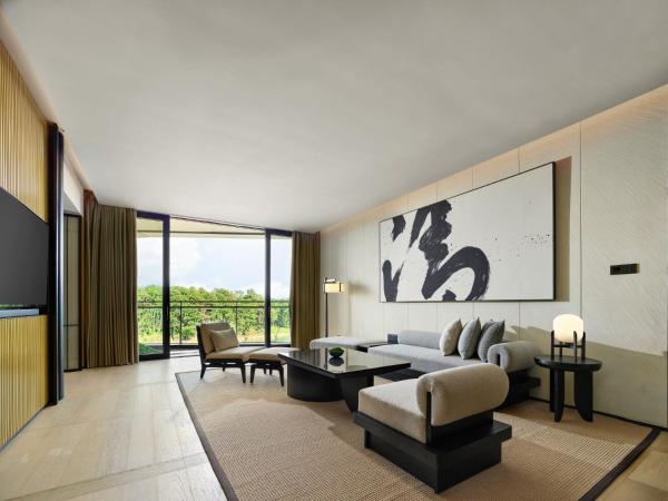 Hilton Nanjing Niushoushan : photo 3 de la chambre suite lit king-size ambassador