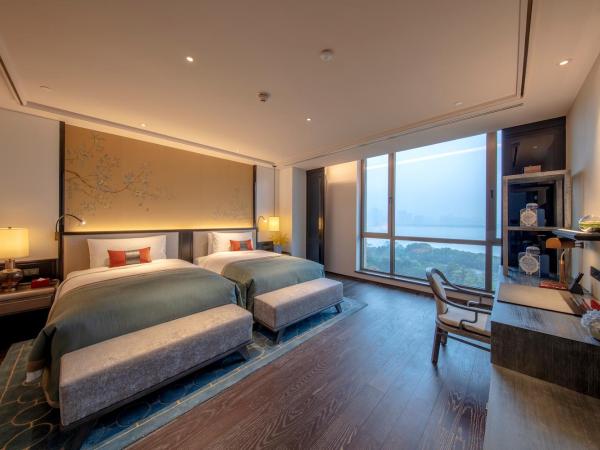JiuTai Hotel Hangzhou : photo 1 de la chambre chambre lits jumeaux de luxe - vue sur rivière