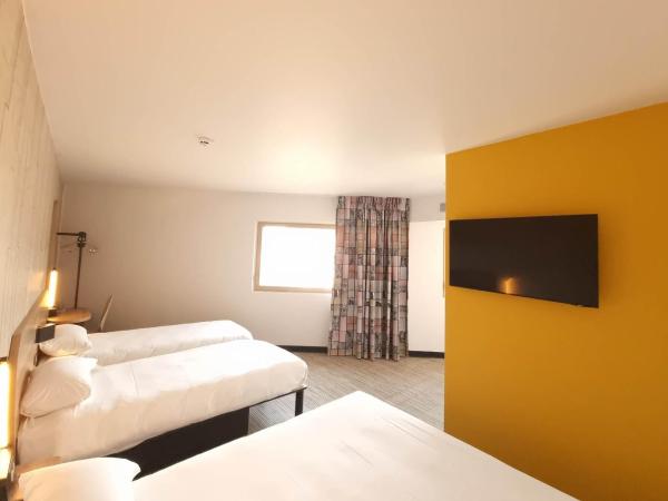 B&B HOTEL Nice Stade Riviera : photo 1 de la chambre chambre quadruple