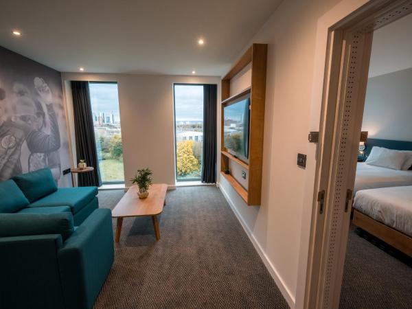 Hilton Garden Inn Manchester Emirates Old Trafford : photo 6 de la chambre chambre lits jumeaux avec salon