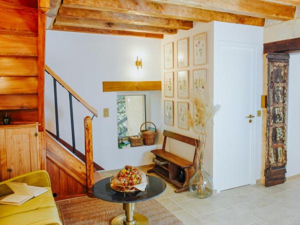 MAISON CISTUS - Maison d'hôtes de charme - Suites et gîte avec terrasses privées - Proche de Sarlat, au coeur de la Nature : photo 2 de la chambre maison de vacances