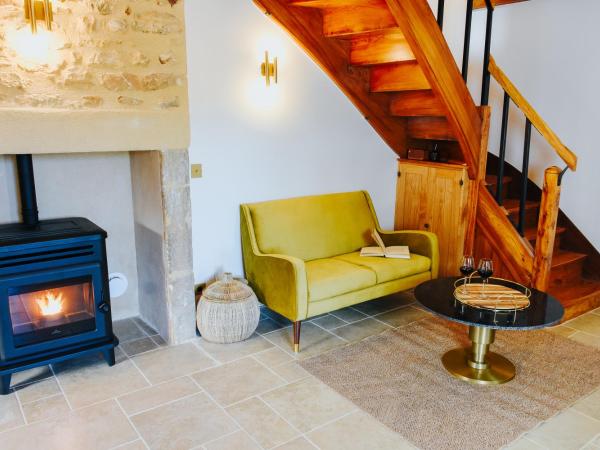 MAISON CISTUS - Maison d'hôtes de charme - Suites et gîte avec terrasses privées - Proche de Sarlat, au coeur de la Nature : photo 6 de la chambre maison de vacances