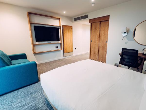 Hilton Garden Inn Manchester Emirates Old Trafford : photo 8 de la chambre chambre lit king-size - accessible aux personnes à mobilité réduite