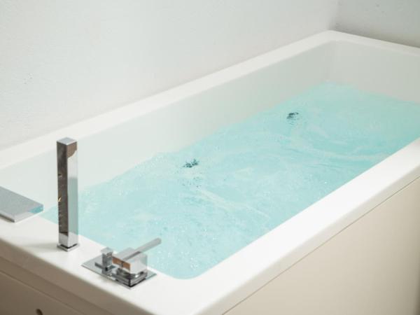 Elia Portou Luxury Residence : photo 4 de la chambre chambre double standard