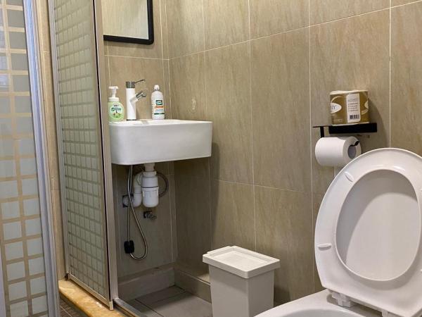 Pillows CoLiving : photo 4 de la chambre chambre double deluxe avec balcon