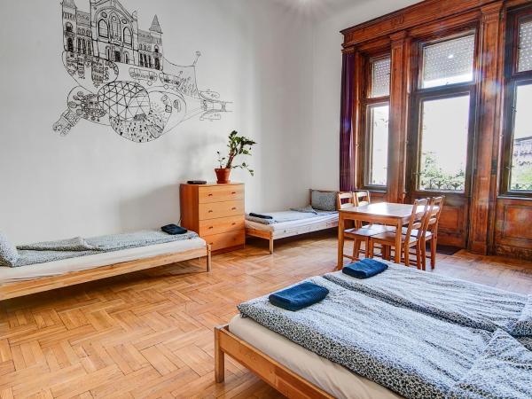 Pal's Hostel and Apartments : photo 2 de la chambre studio