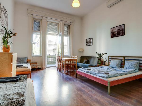 Pal's Hostel and Apartments : photo 4 de la chambre studio