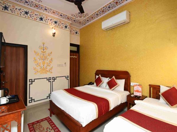 Virasat Mahal Heritage Hotel : photo 6 de la chambre chambre triple supérieure