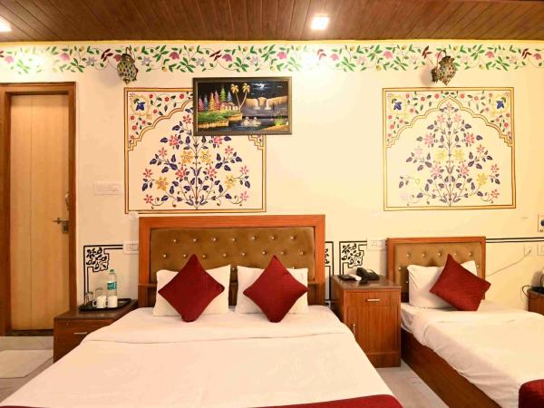 Virasat Mahal Heritage Hotel : photo 2 de la chambre chambre triple supérieure