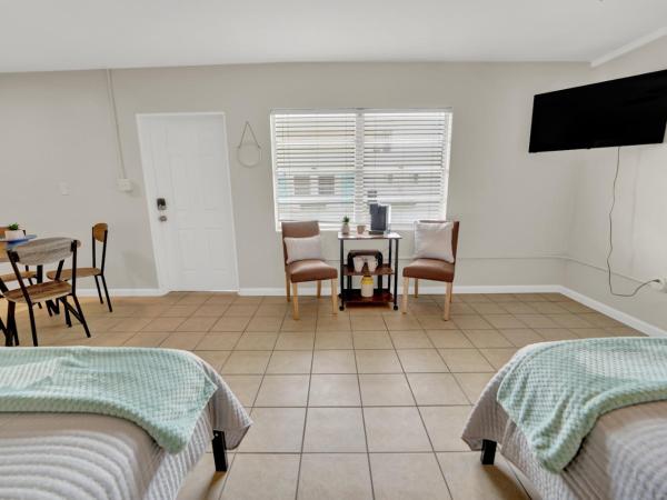 Sea Foam Suites : photo 4 de la chambre chambre lit queen-size deluxe