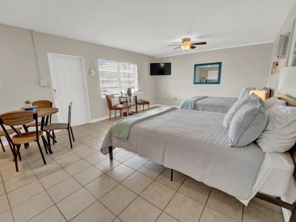 Sea Foam Suites : photo 3 de la chambre chambre lit queen-size deluxe