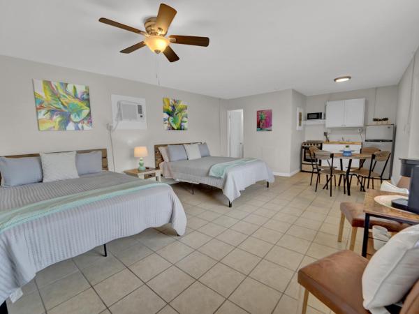 Sea Foam Suites : photo 1 de la chambre chambre lit queen-size deluxe