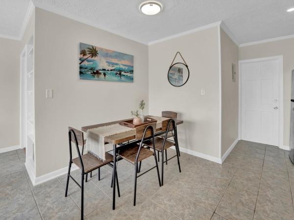 Sea Foam Suites : photo 5 de la chambre chambre double avec patio