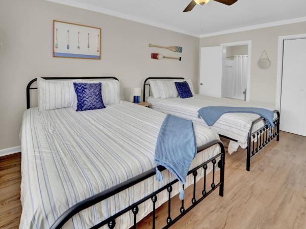 Sea Foam Suites : photo 9 de la chambre chambre double avec patio