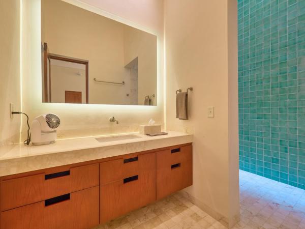 El Pueblo Mérida : photo 2 de la chambre suite deluxe avec lit king-size