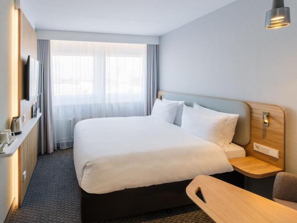 Holiday Inn Express Dresden Zentrum, an IHG Hotel : photo 6 de la chambre chambre standard lit queen-size