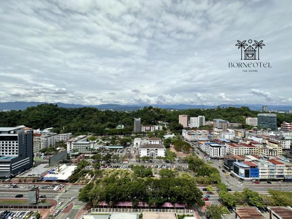 Borneotel The Shore KK by CHG : photo 7 de la chambre studio - vue sur montagne
