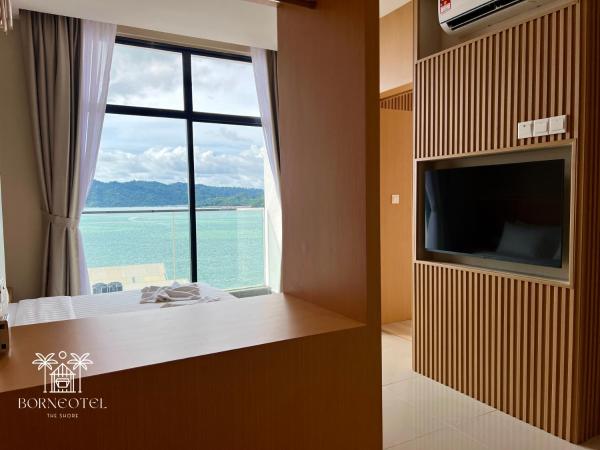 Borneotel The Shore KK by CHG : photo 9 de la chambre suite supérieure - vue sur mer