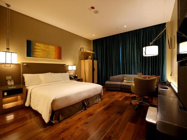 Conrad Pune : photo 3 de la chambre chambre lit king-size - accessible aux personnes à mobilité réduite 