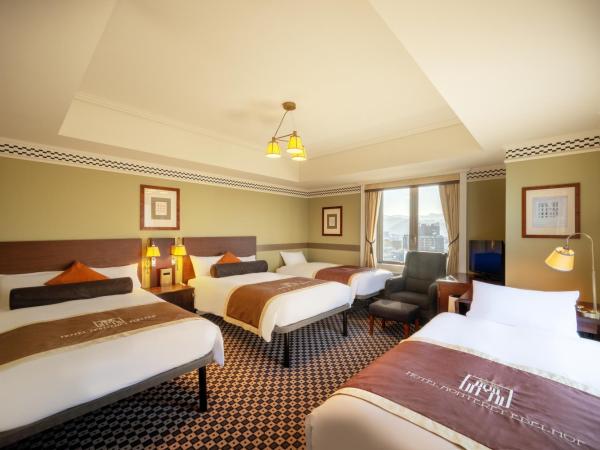Hotel Monterey Edelhof Sapporo : photo 1 de la chambre chambre quadruple de luxe - non-fumeurs
