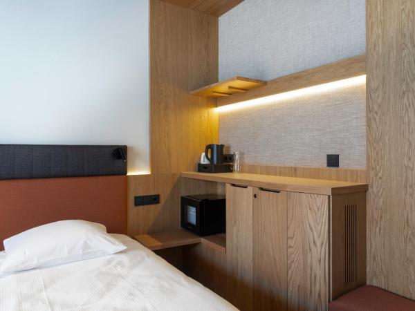 Qubus Hotel Katowice : photo 8 de la chambre twin room with two single beds