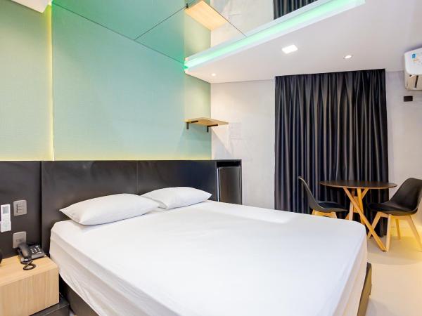 Drops Express Motel Curitiba : photo 5 de la chambre studio avec baignoire spa