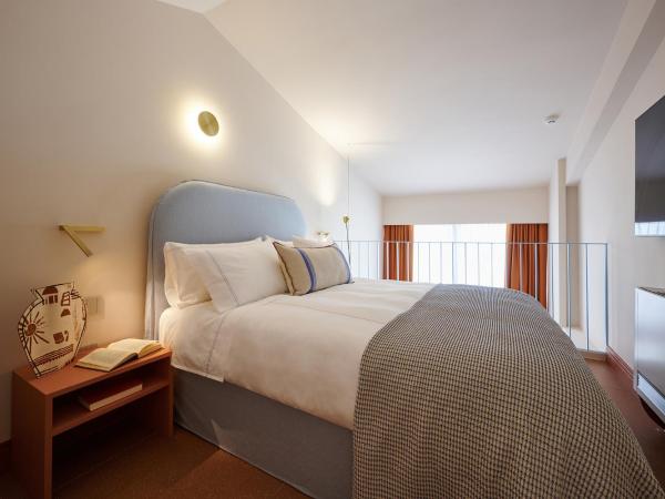 LOOM ATHENS : photo 6 de la chambre suite avec balcon