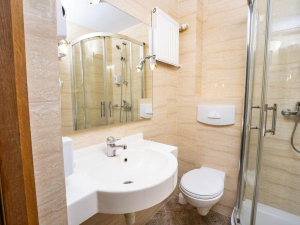 Victory Home Rooms : photo 5 de la chambre chambre simple avec balcon