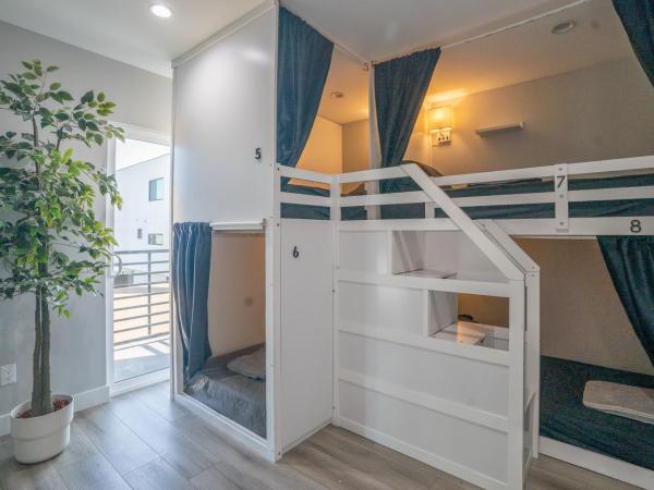 Normandie Hostel : photo 5 de la chambre lit simple dans dortoir mixte