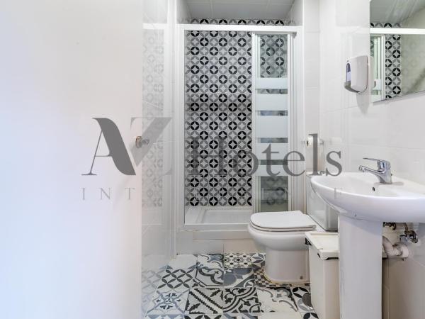 AYZ Ulises - Auto check-in property : photo 1 de la chambre chambre double standard avec salle de bains commune