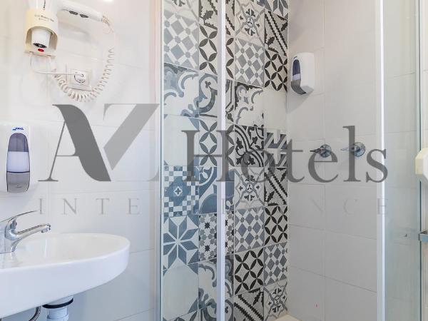 AYZ Ulises - Auto check-in property : photo 6 de la chambre chambre double standard avec salle de bains commune