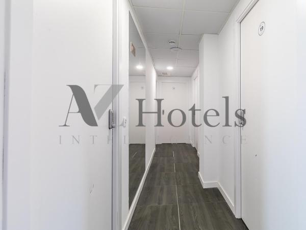 AYZ Ulises - Auto check-in property : photo 9 de la chambre chambre double standard avec salle de bains commune