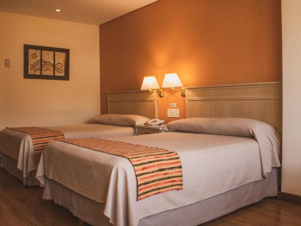 Casa Real Hotel : photo 4 de la chambre chambre familiale deluxe