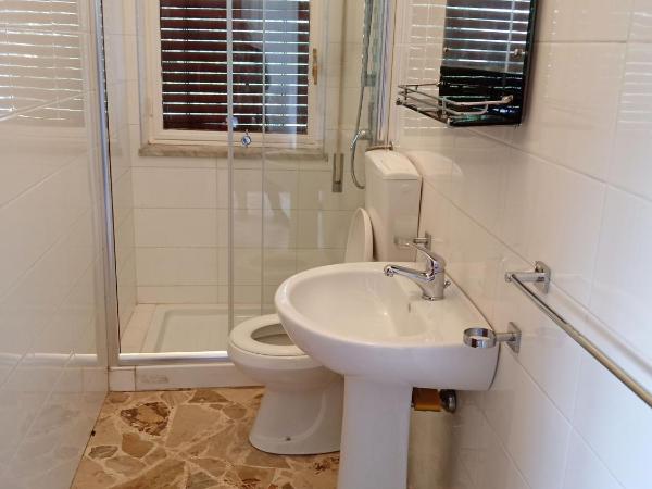 Giardino delle arance Luxury Rooms : photo 7 de la chambre suite familiale deluxe