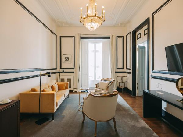 Torel Palace Lisbon : photo 6 de la chambre suite de luxe avec vue sur la ville